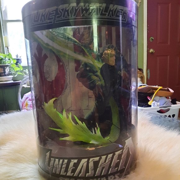 ~{Star Wars}~ NIB Large Luke Skywalker action figure. - Picture 3 of 4